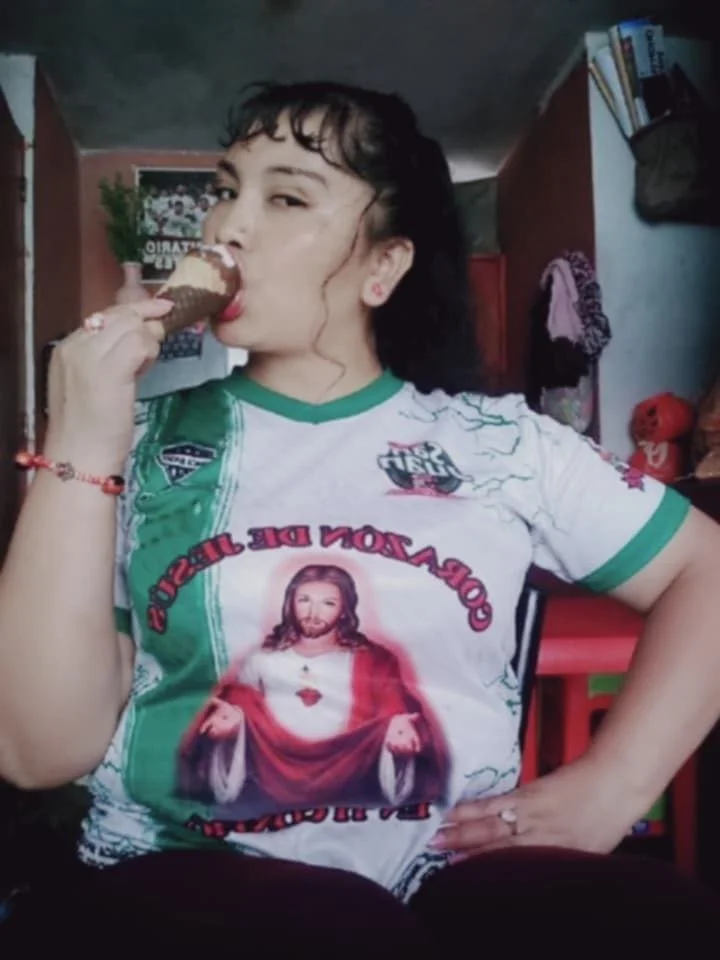 SEÑORA ROMINA ESPOSA CON GANAS QUE LA PENETREN main image