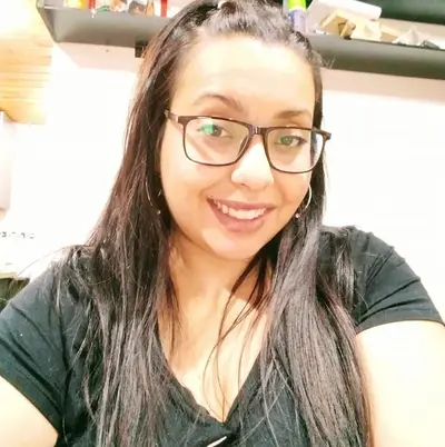Quien para paja con fotos y videos de mi esposa gordita??? cover image