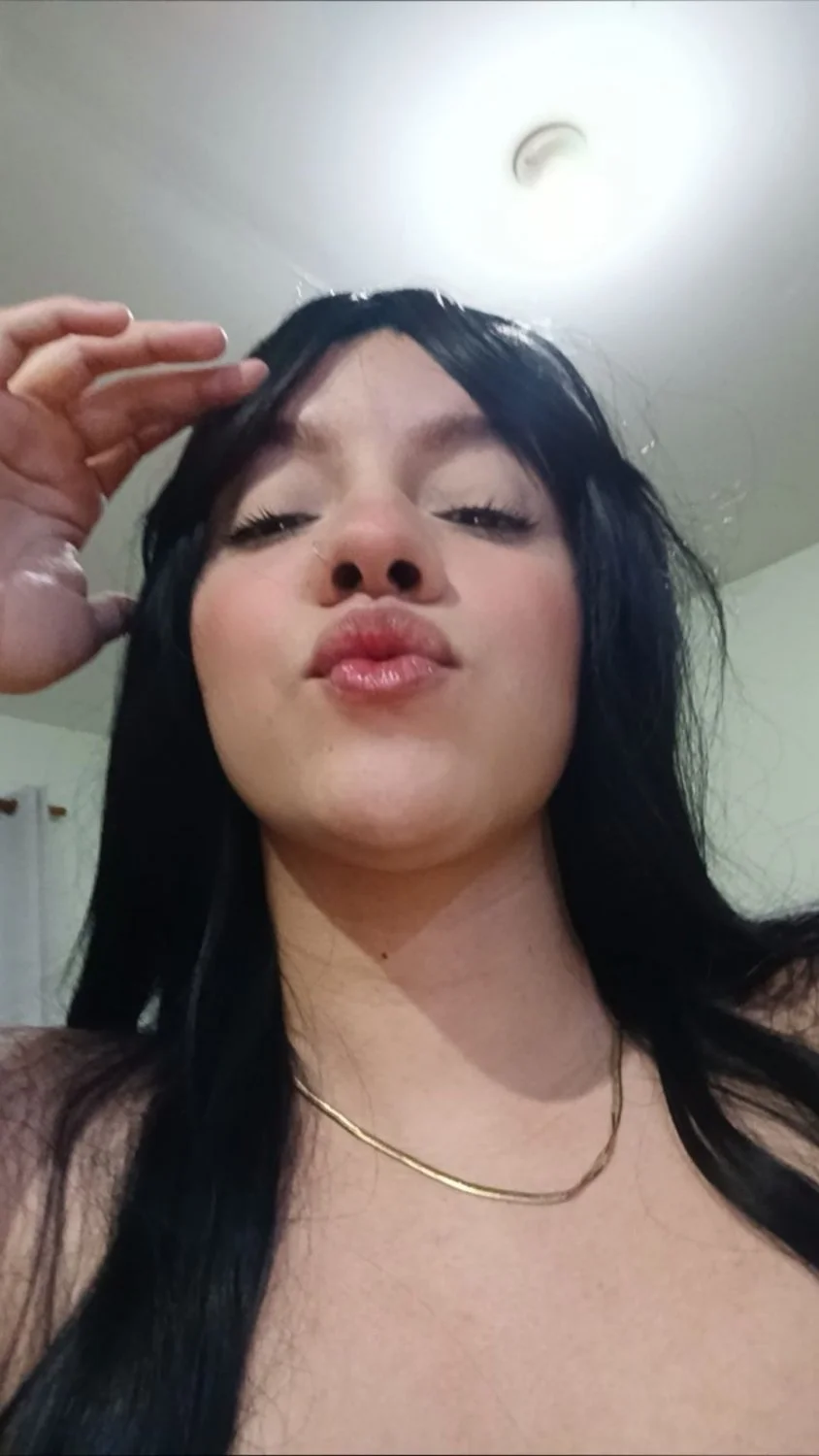 Saray Zamary Rica Flaquita Venezolana image 10