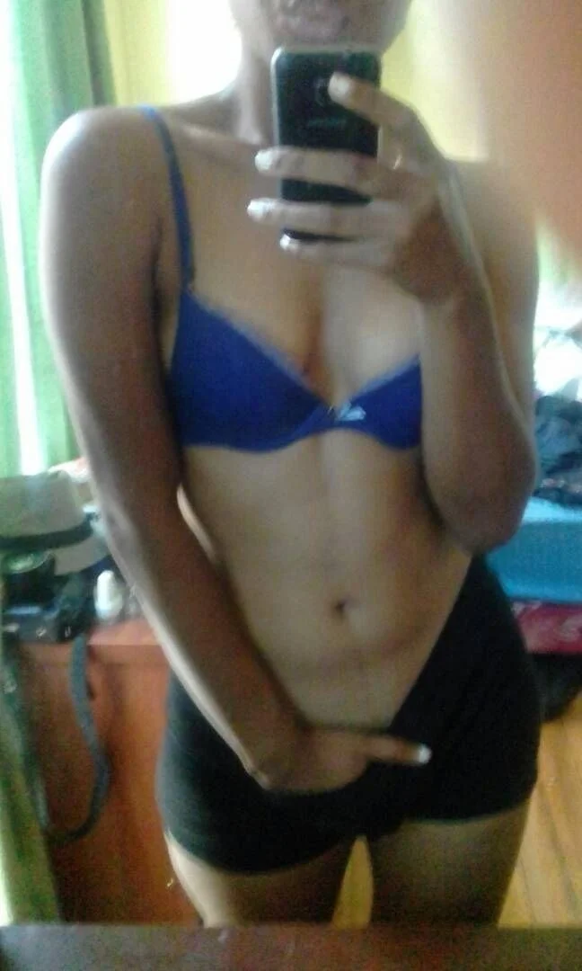 Pretty girl showing some skin🇵🇬 image 19