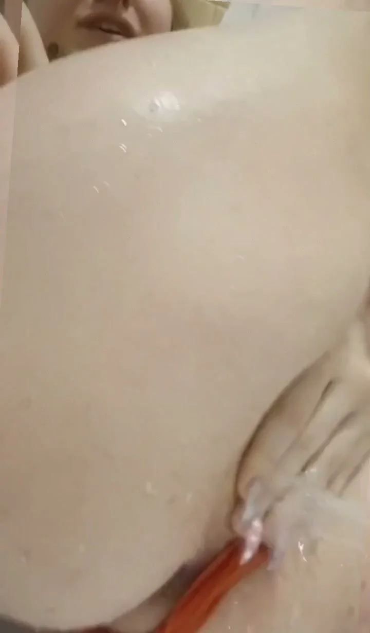 🔞 hot round ass orgasming nude wet pussy 💦🍑 Check my OF main image