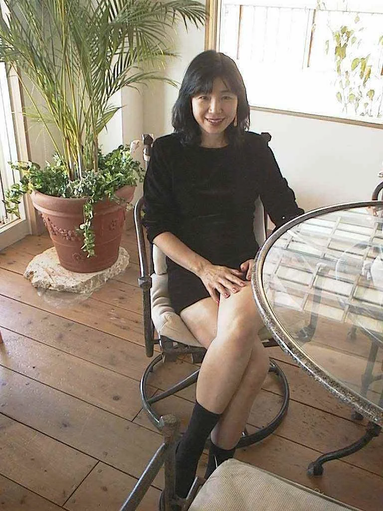 Japanese amateur milf 26-2 image 26
