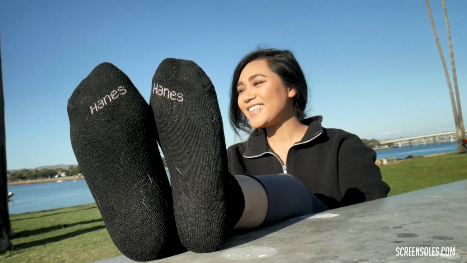 Public feet, pretty Filipina Soft soles (Brandi) image 2