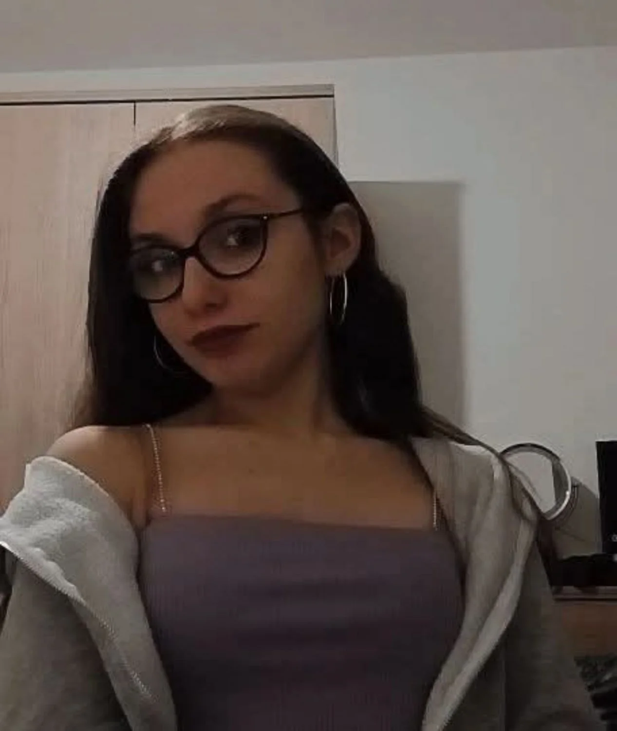 Interested in being exposed so sent me these. My kik Kano23271, her kik in comments tribute and send image 4
