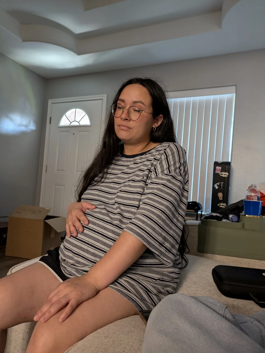 Pregnant Milf Ariel image 17