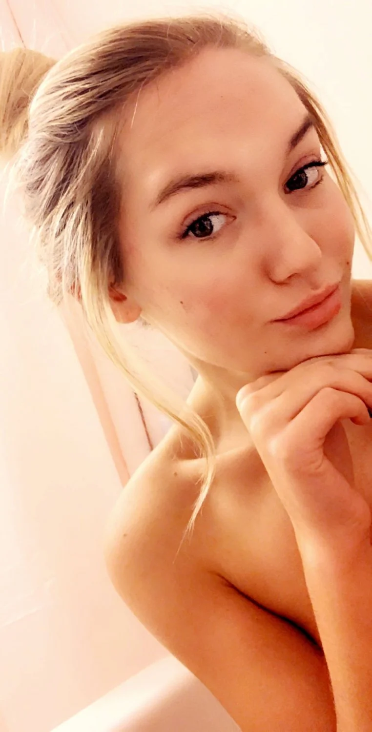 Webslut-Bimbo Doll-Tate Dixon-Lost image 22