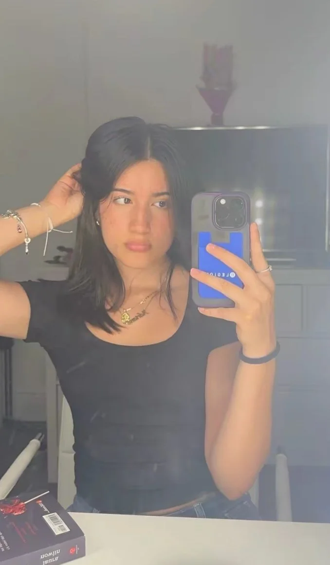 IRL Sexy Ass Barley Legal Teen Wants Your Cum image 2
