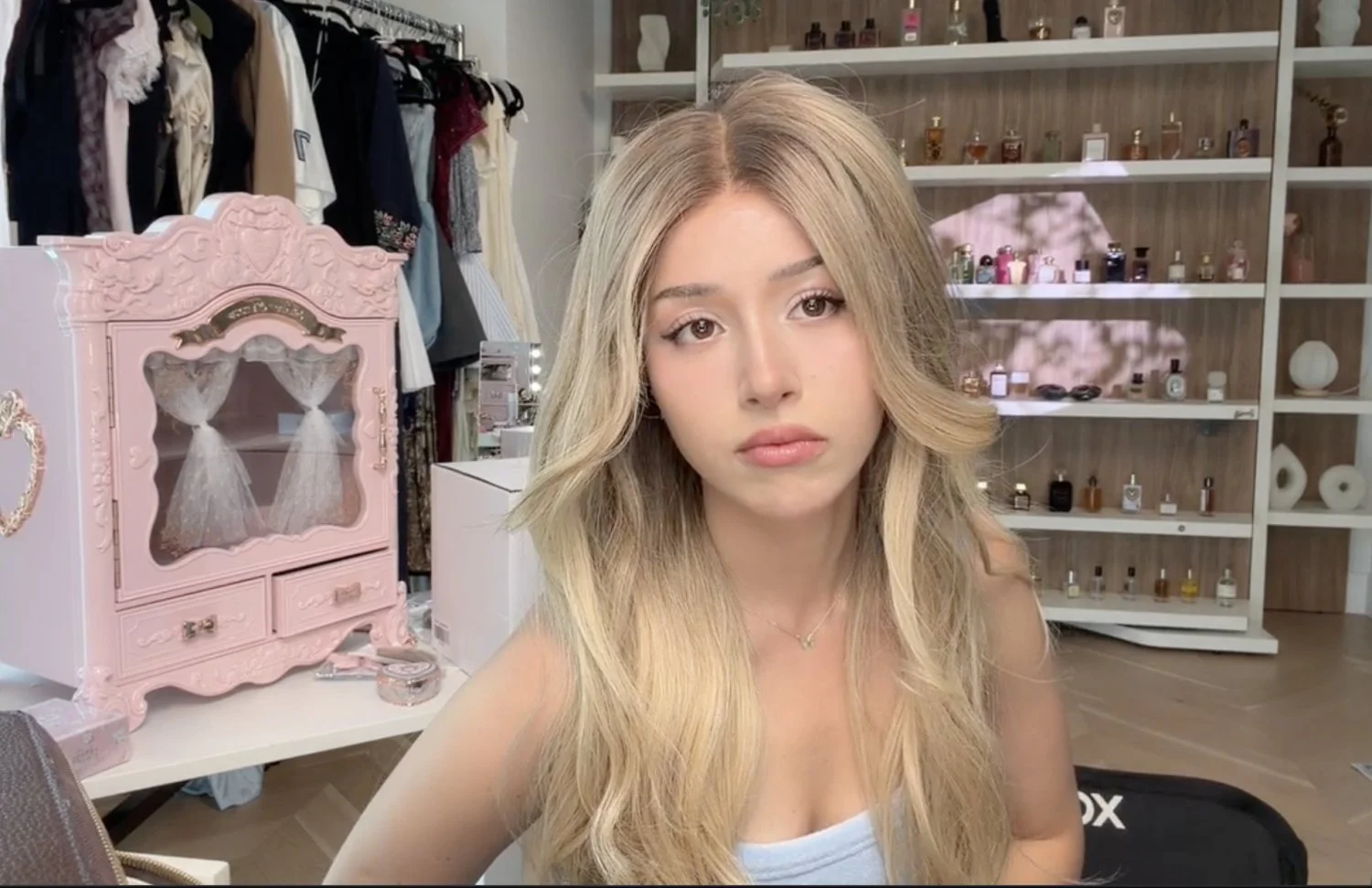 Blonde Poki image 3