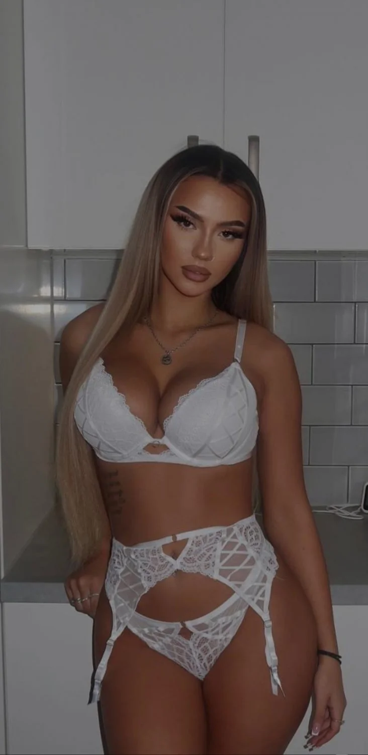 UK Chav Abbie image 45