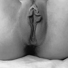 Hotwife Indiscreta image 21