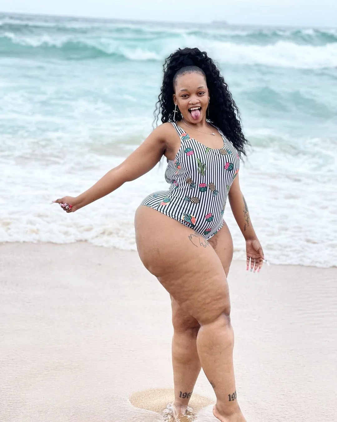 ........Got damn 🥴🥴😍😍🍑 image 16