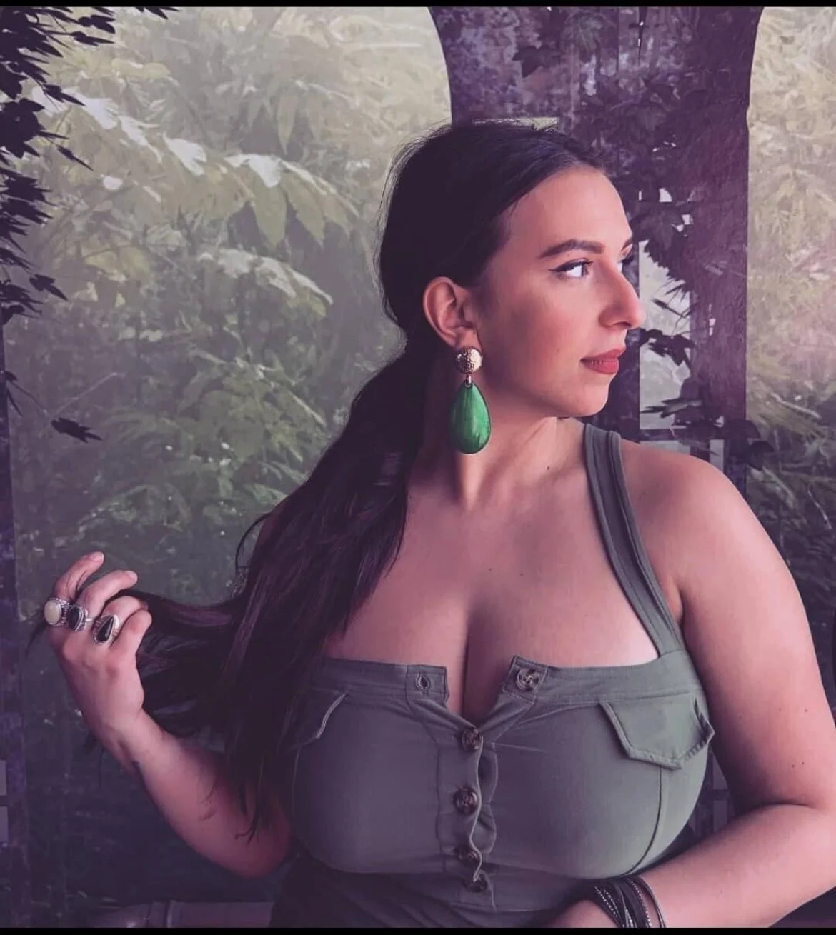 Big Titty YouTube Reactor - Part 2 image 9