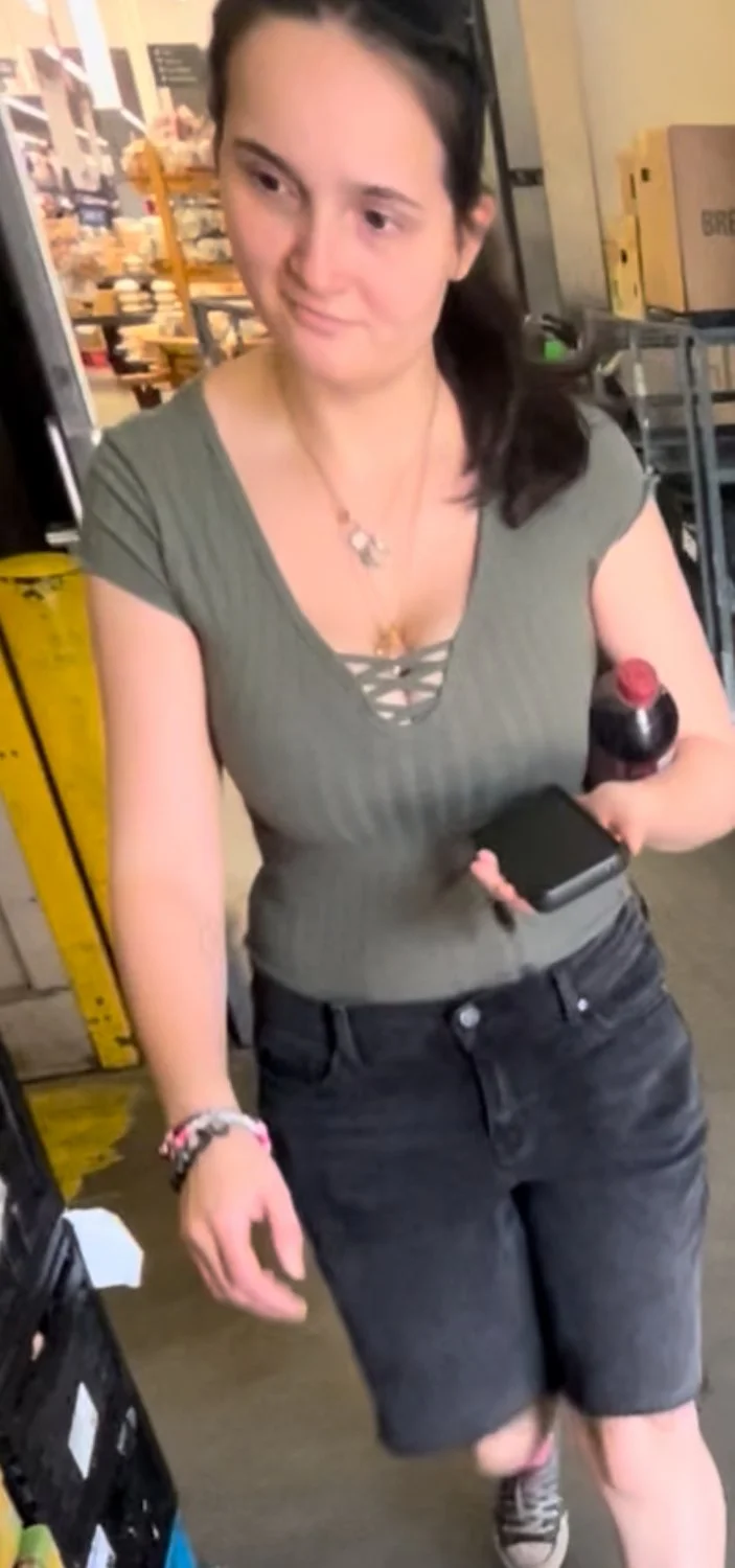 Co Worker Amber Huge Fucking Titty’s! 🤤😫💦 I Want To Smack Them Around So Bad! Enjoy Everyone!💦 image 14