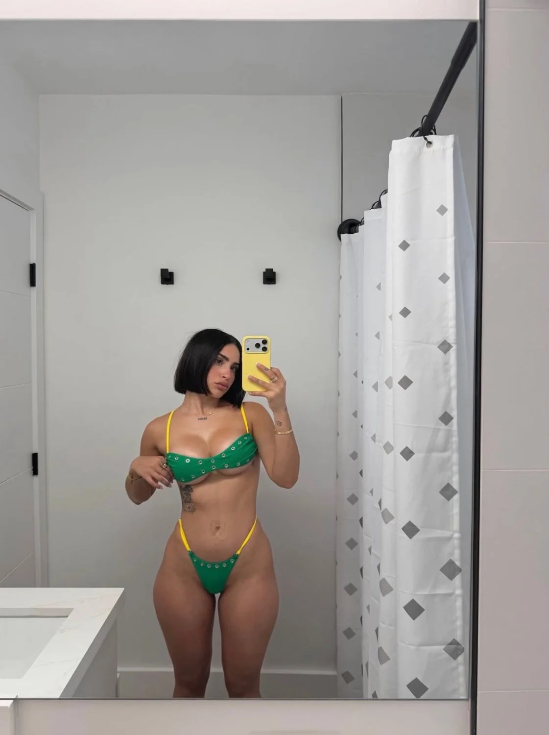Patinha linda para muito sexo anal image 18