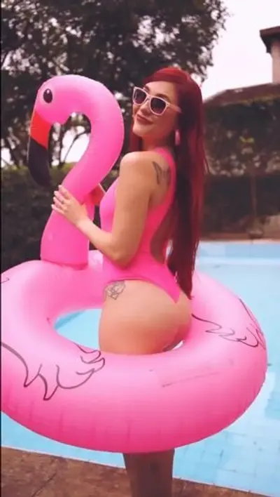 DIANA ZAMBROSZUSKI 🔥🔥🔥🔥 cover image