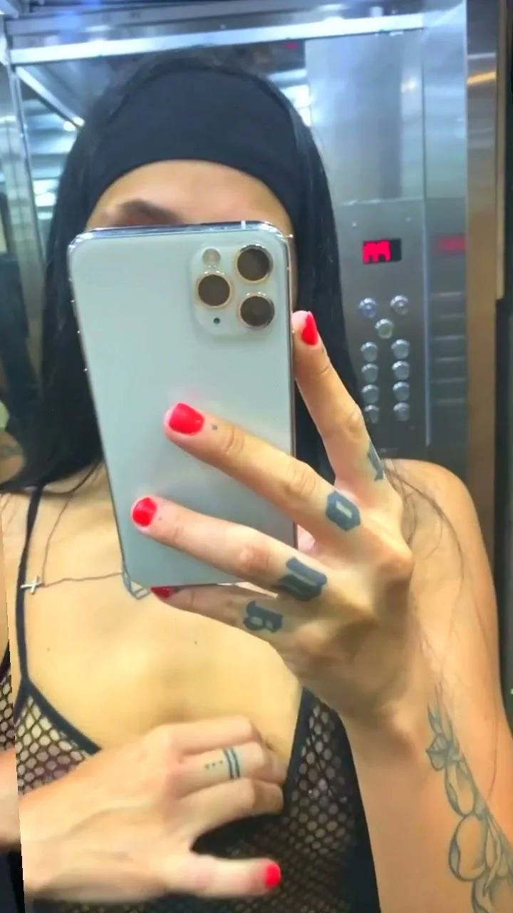 🔞 naked big boobs cumming hard horny nude squirt 🫦😈 Check my OF image 2