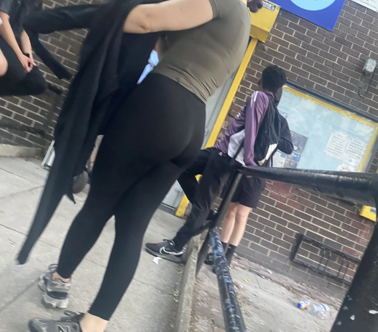 Hannah sexy brunette pawg juicy asf look at her (dm) image 15
