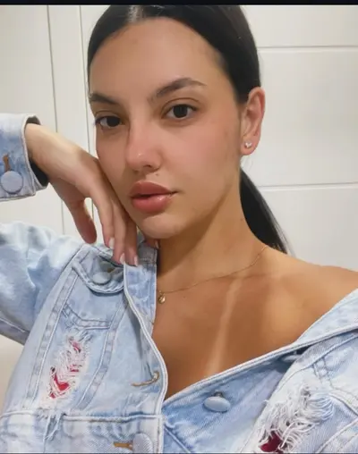 Vazou novinha magrinha ficou peladinha cover image