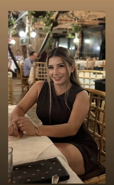 Que les parece la maldita zorra de amanda zapeta cover image