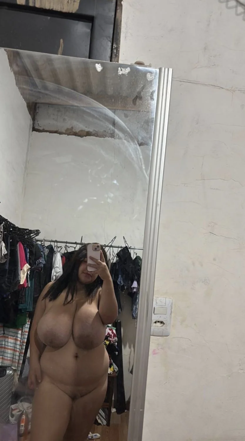 This Brazilian shorty is so stacked maaaan… 🔥 image 4