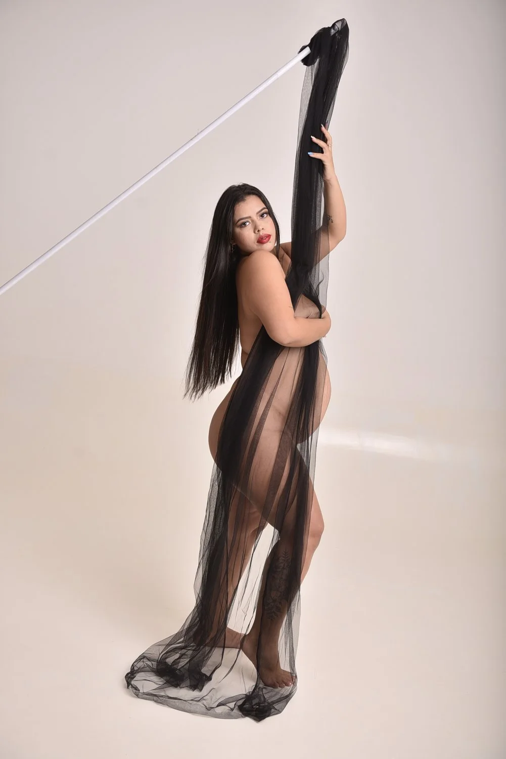 Pregnant Latina boudoir shoot ❤️ image 2