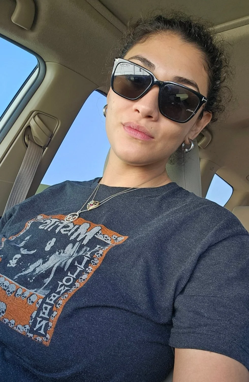 6'4 Tall Thick Gorgeous Amazon Milf.. <> Fetish Model.. image 2