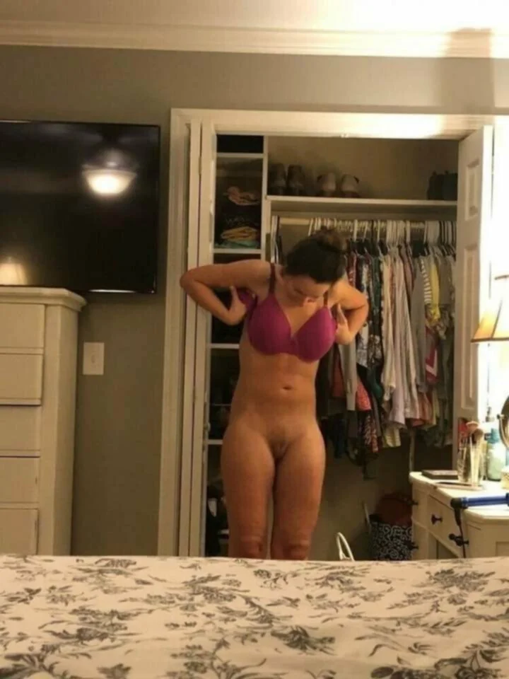 Christina V from USA image 4
