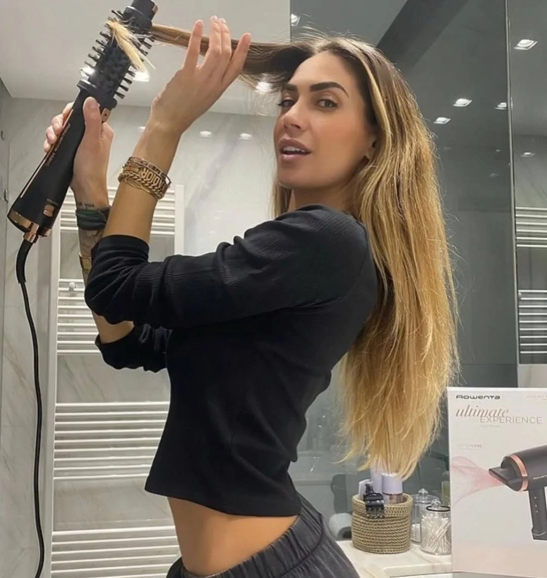 Melissa Satta hot italian showgirl image 27