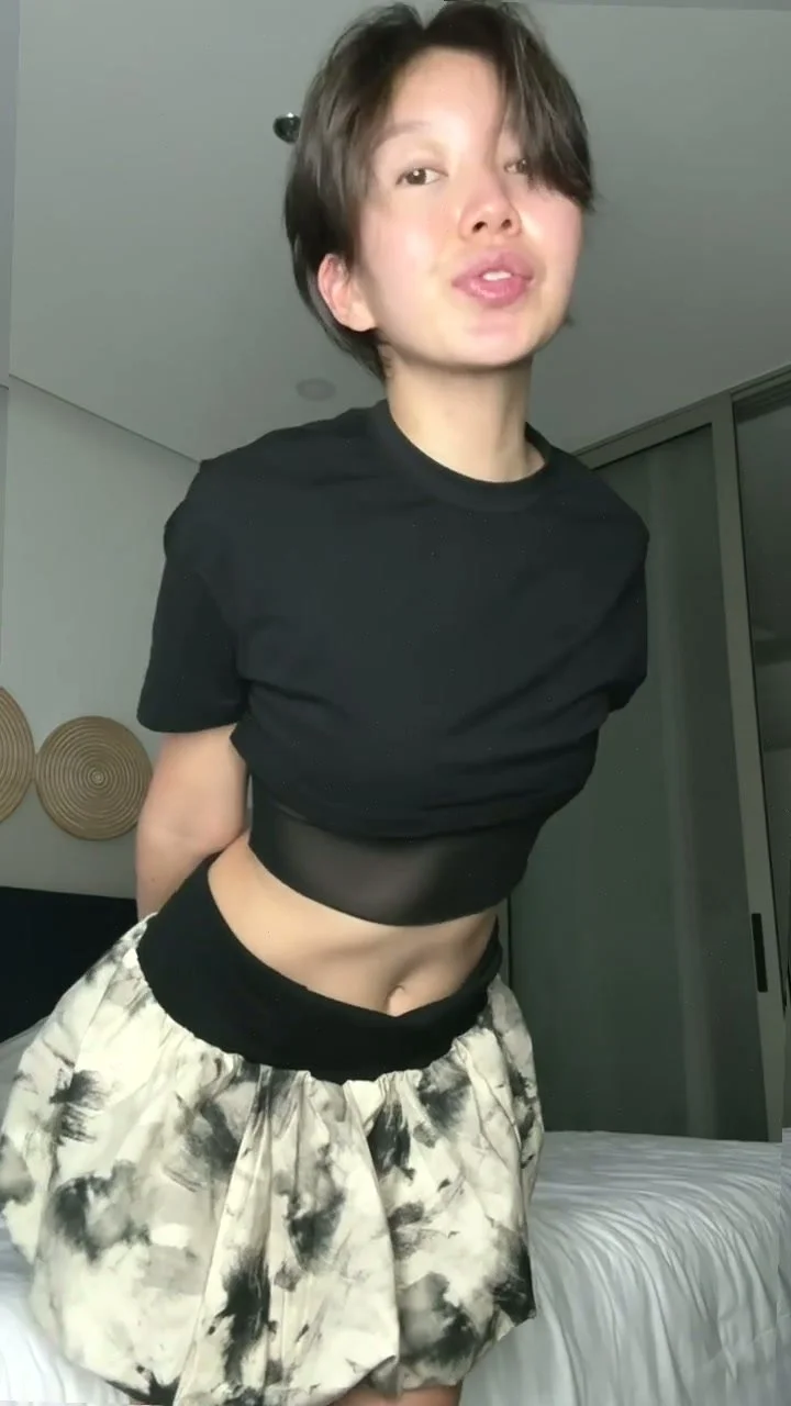 🔞 big ass wet slut getting creampie shaved pussy nude 🍑💦 OF image 2