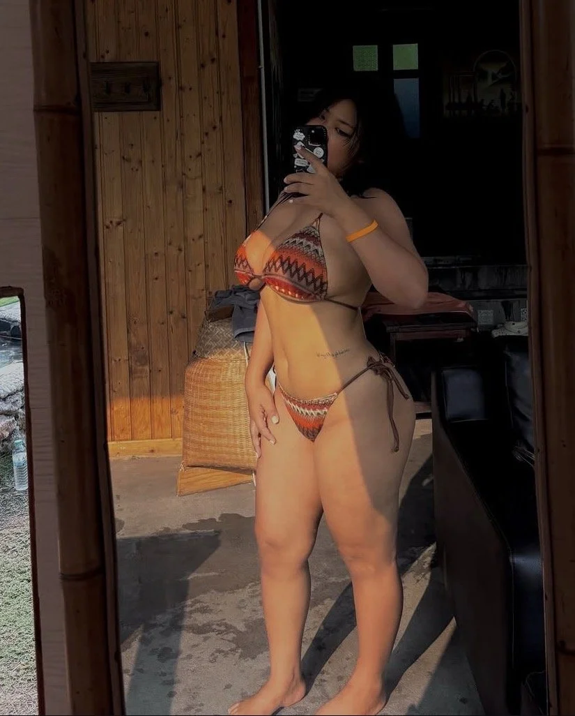Daisy is ready to milk us all dry image 3
