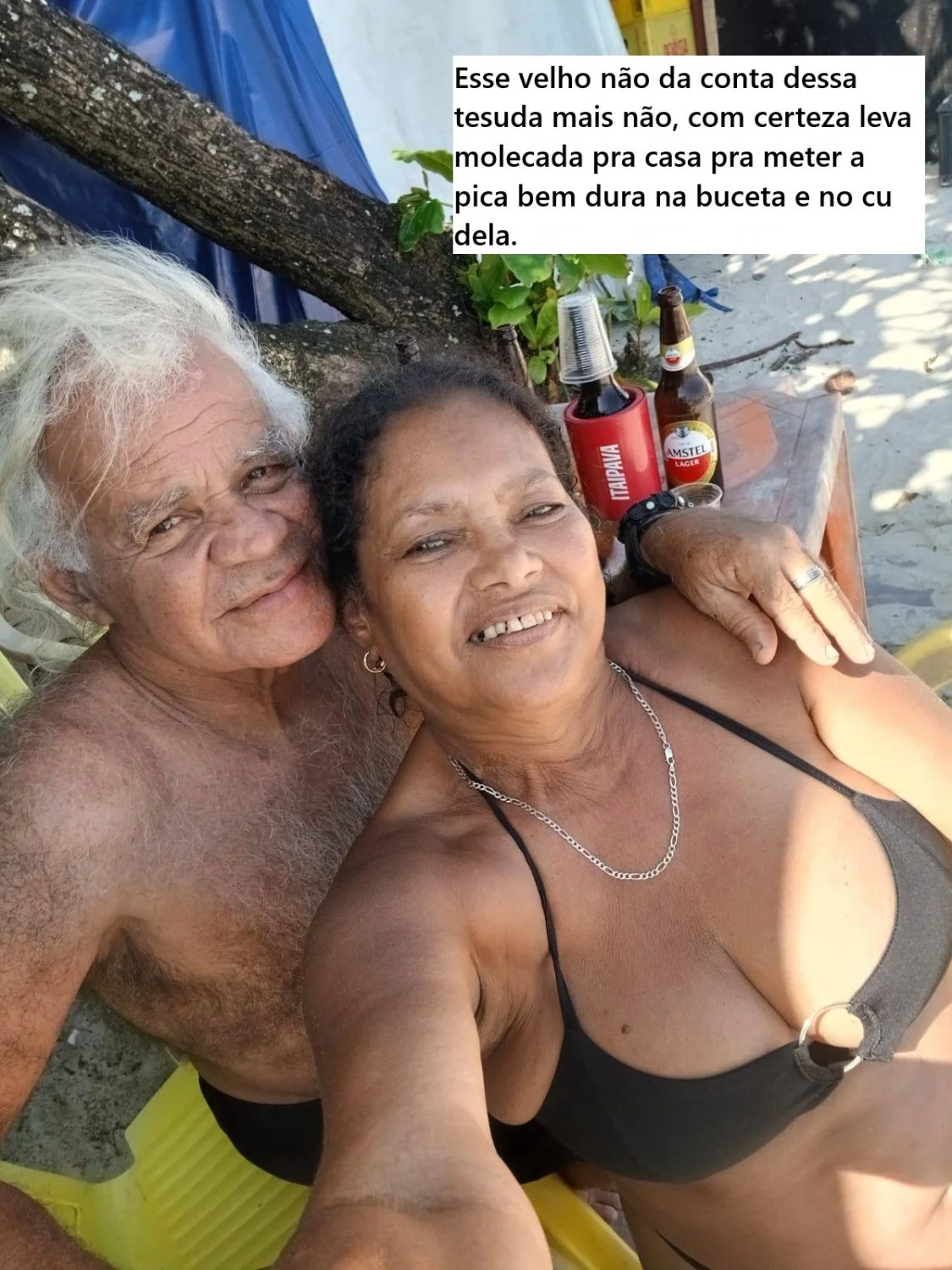 Corno adora exibir sua puta nas redes sociais. Coroa feia de cara mas com uns peitões lindos. image 37