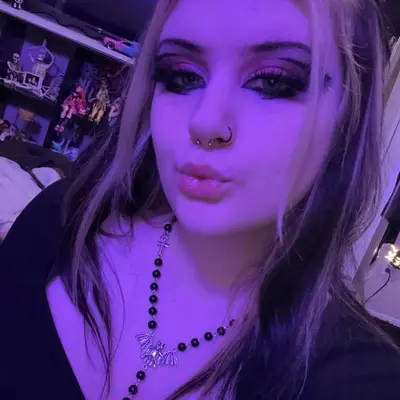 Pretty emo face cover image