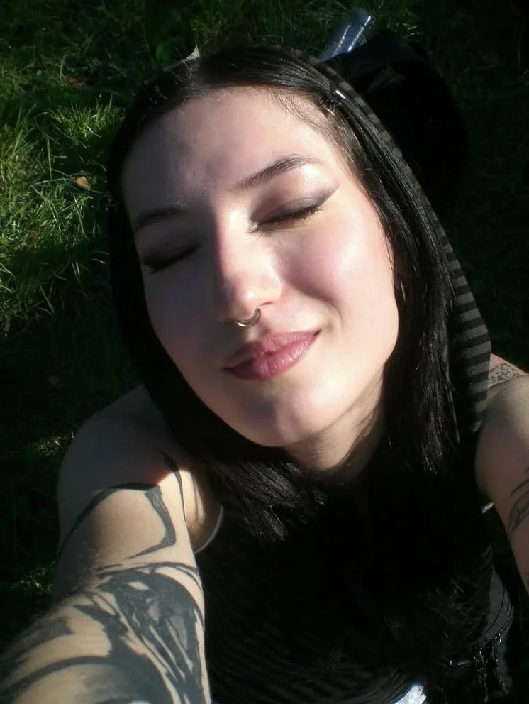 Submission 218: Users Sisters BFF Is A Slutty Emo Model image 1