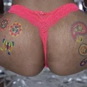 had us looking under a rock for them pussy pics lol image 5