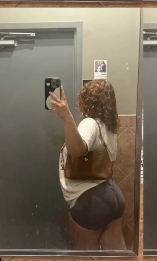 Chicago Mexican Latina with fat ass #1 image 2