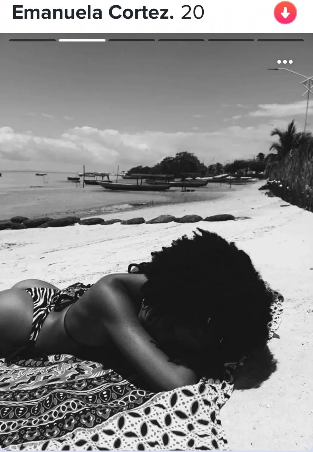 I love Black and white stuffs image 2