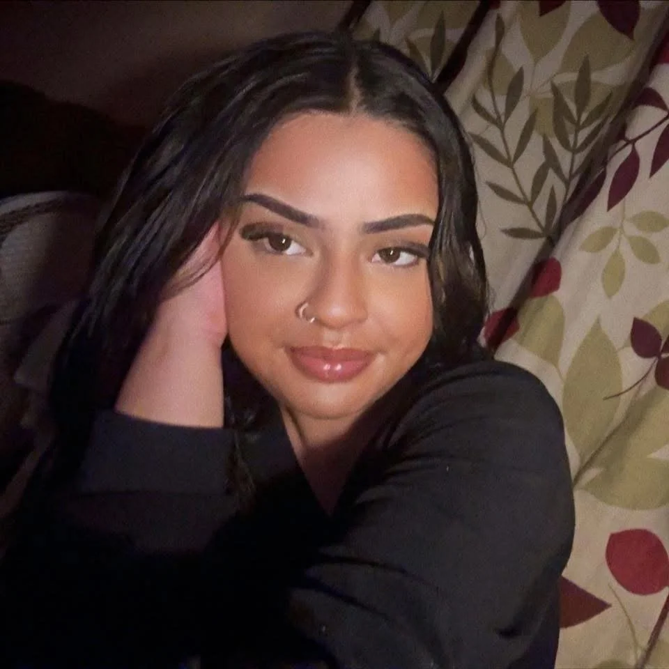 Sexy lady image 4