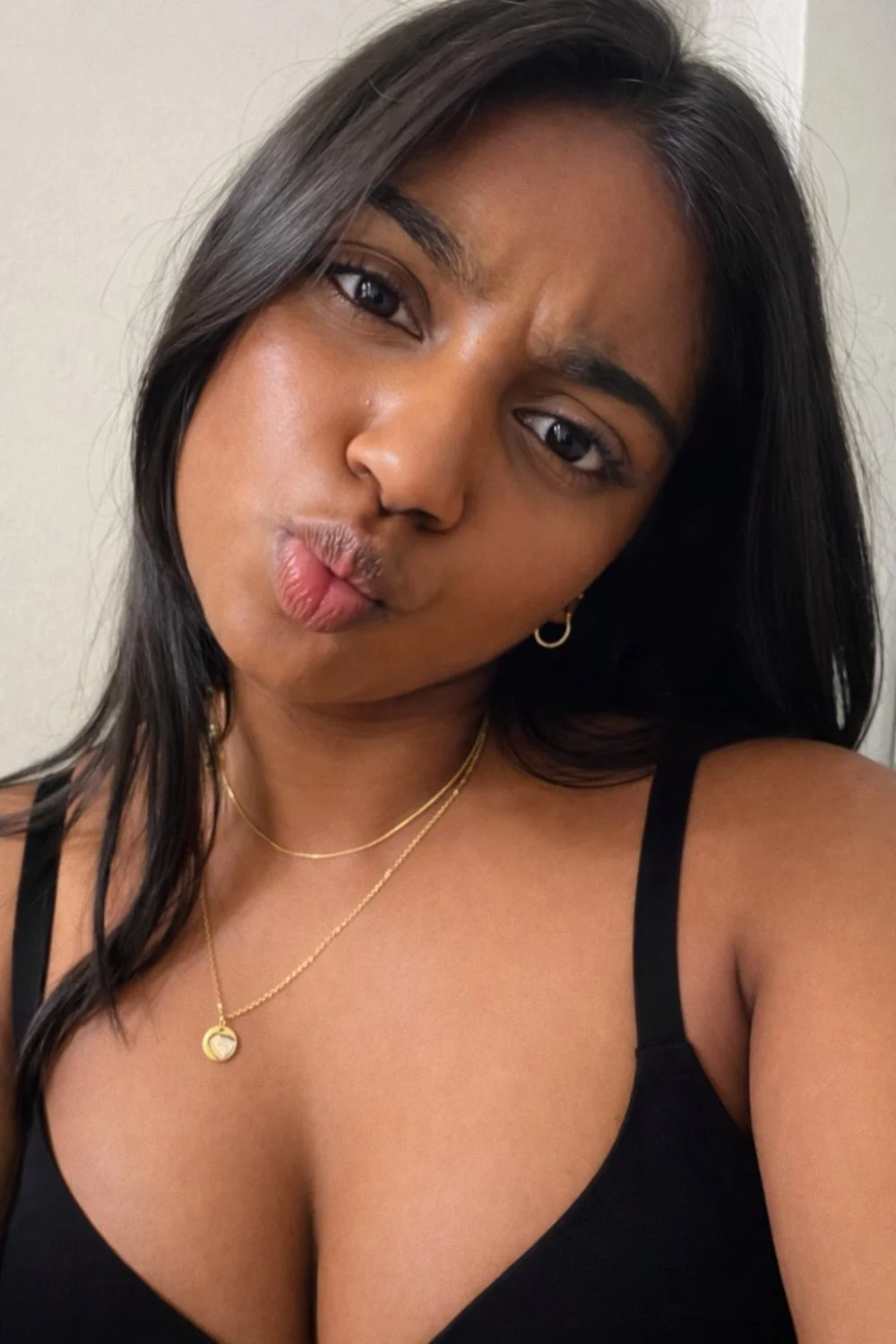 Ugly fat ass Indian teen whore fucked behind - Doggie booty slut has big tits too main image
