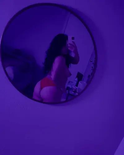 Old middle school crush turns slut🥵 cover image