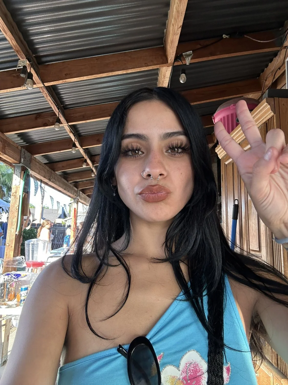 Trade irls? main image