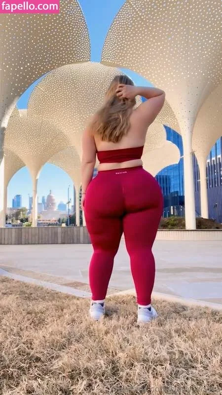 Amazing PAWG image 3