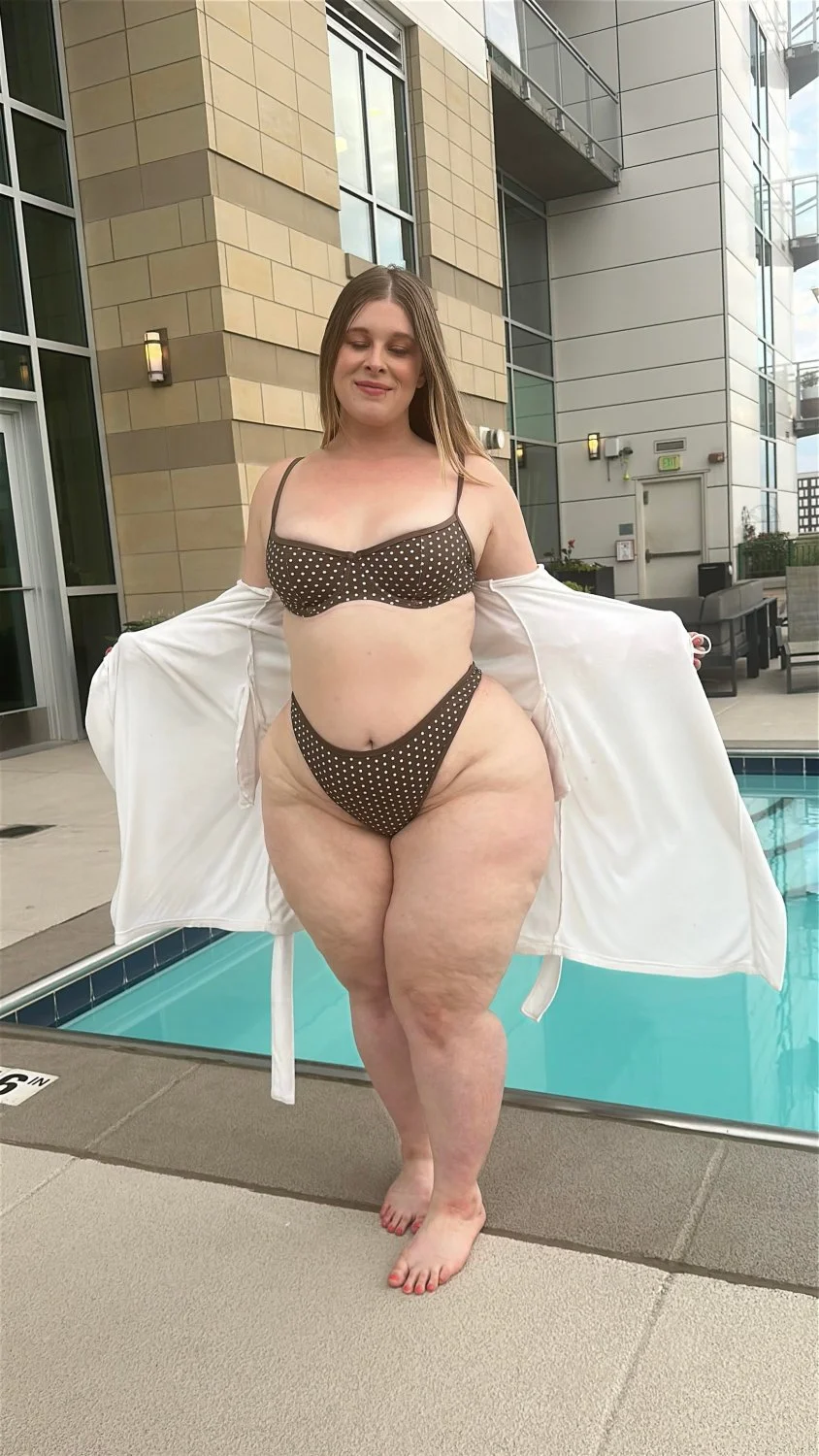 Amazing PAWG image 7