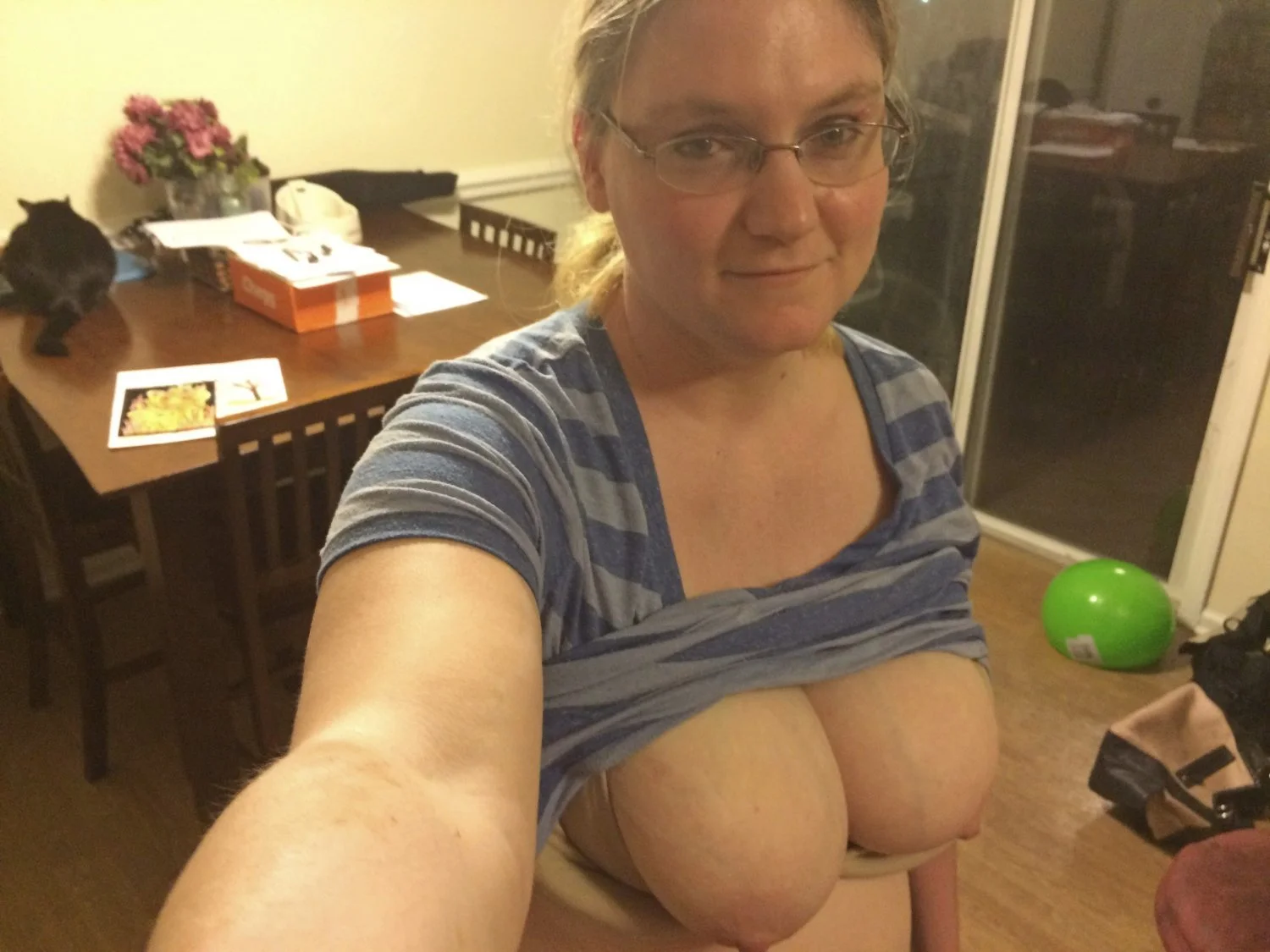 PA Slut Mom Janna image 31