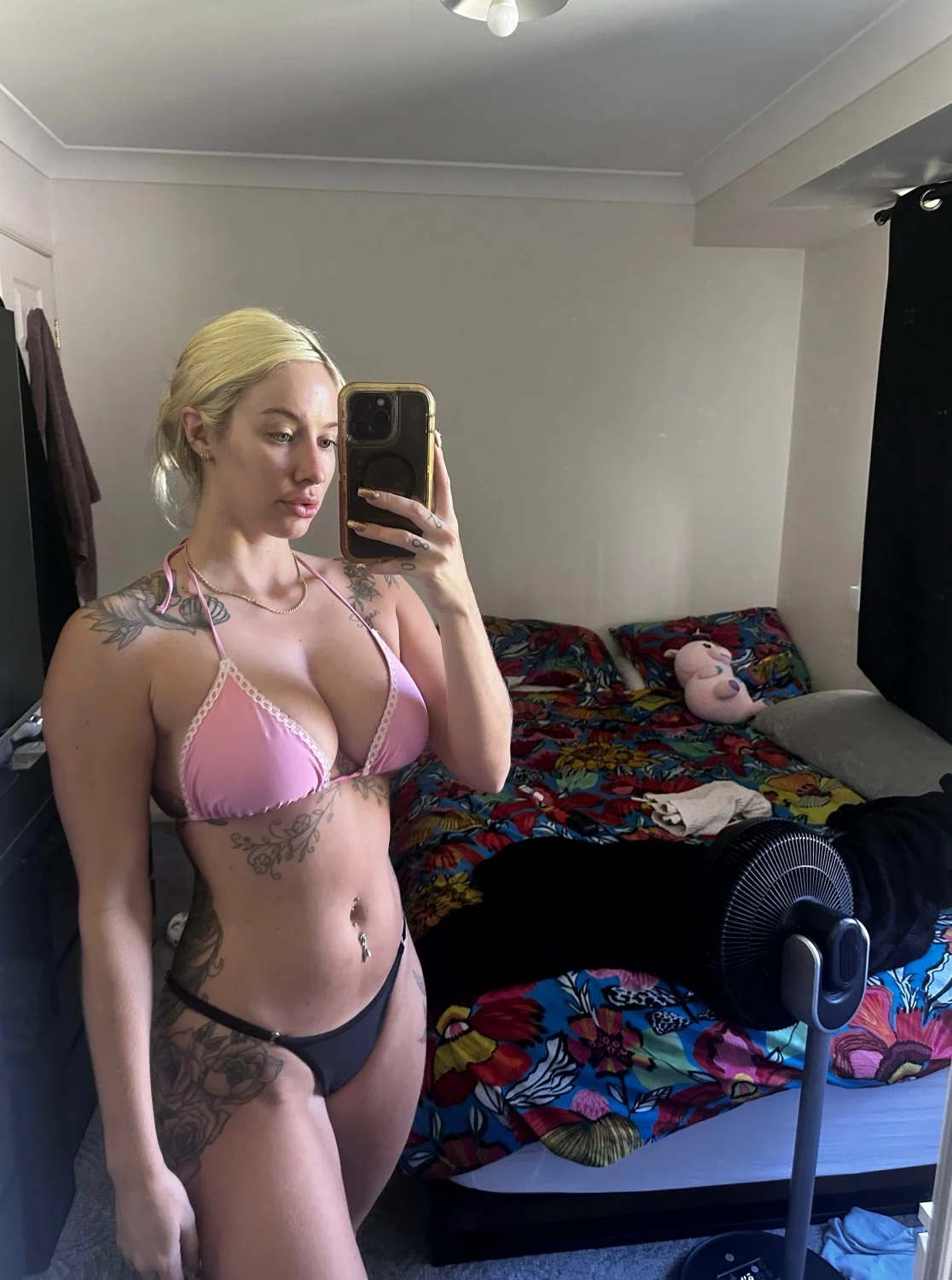 I get very horny when you call me sexy image 2