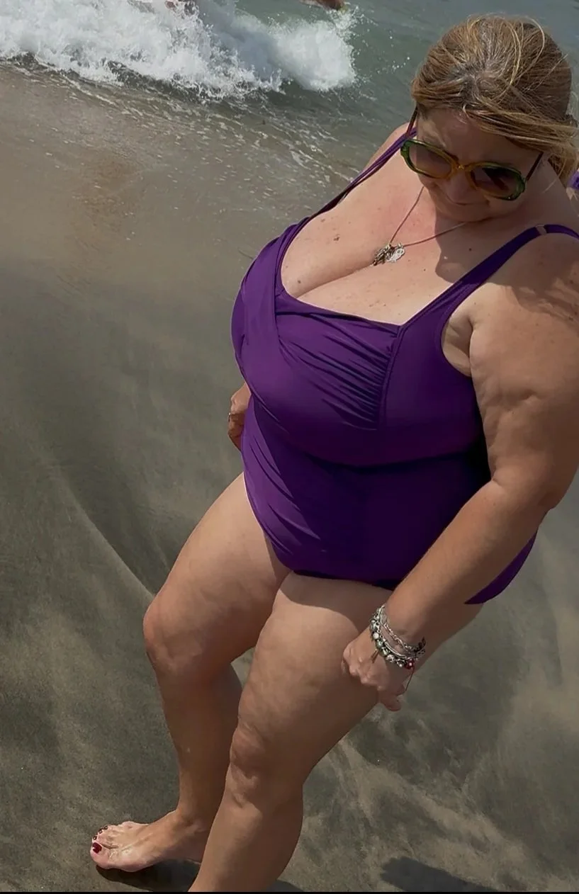 Random Huge Tits Pt 9 image 13