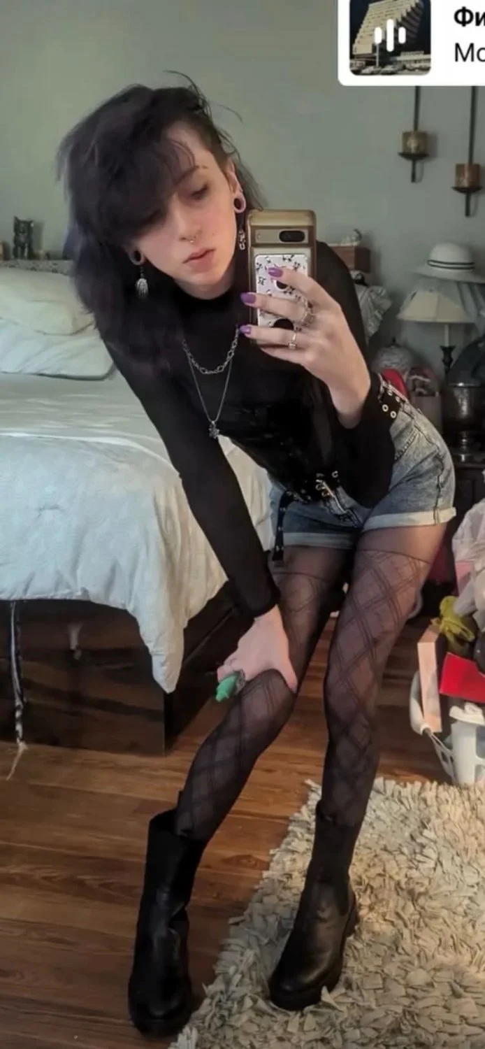 cute emo girl loves BWC image 8