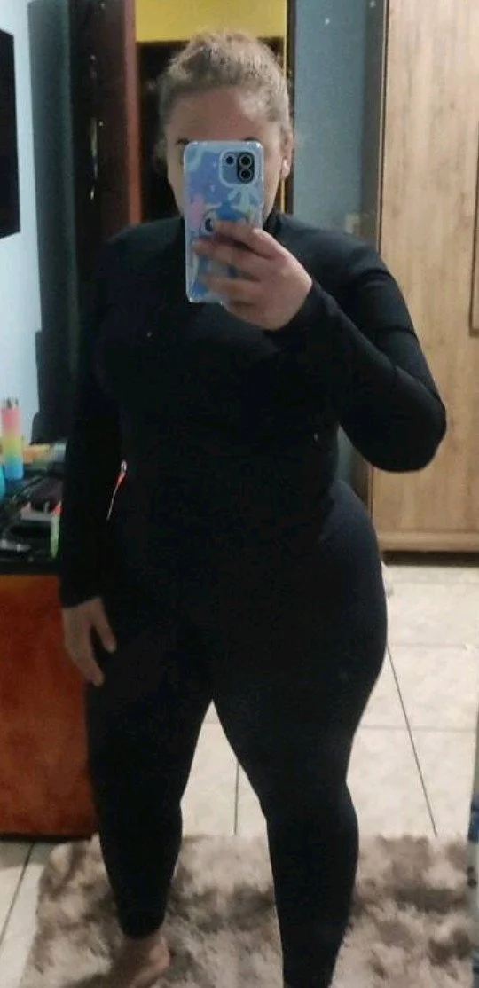 Gostosas de calça legging parte 3 image 2