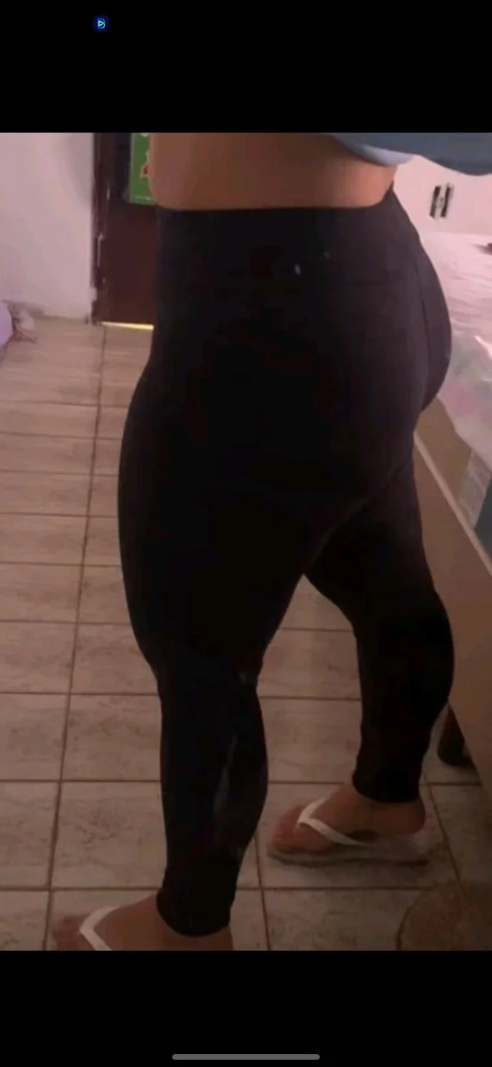 Gostosas de calça legging parte 3 image 23