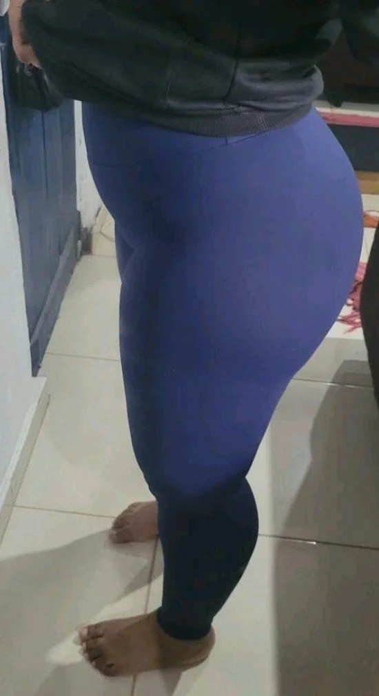 Gostosas de calça legging parte 3 image 6