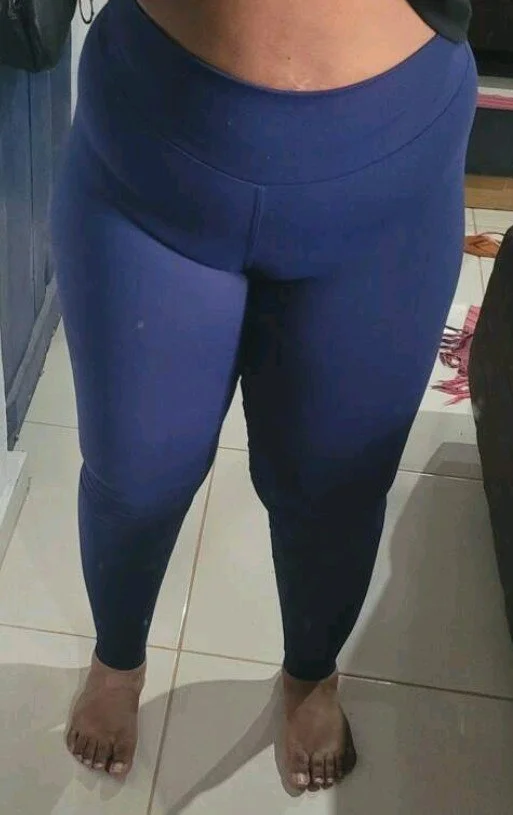 Gostosas de calça legging parte 3 image 9